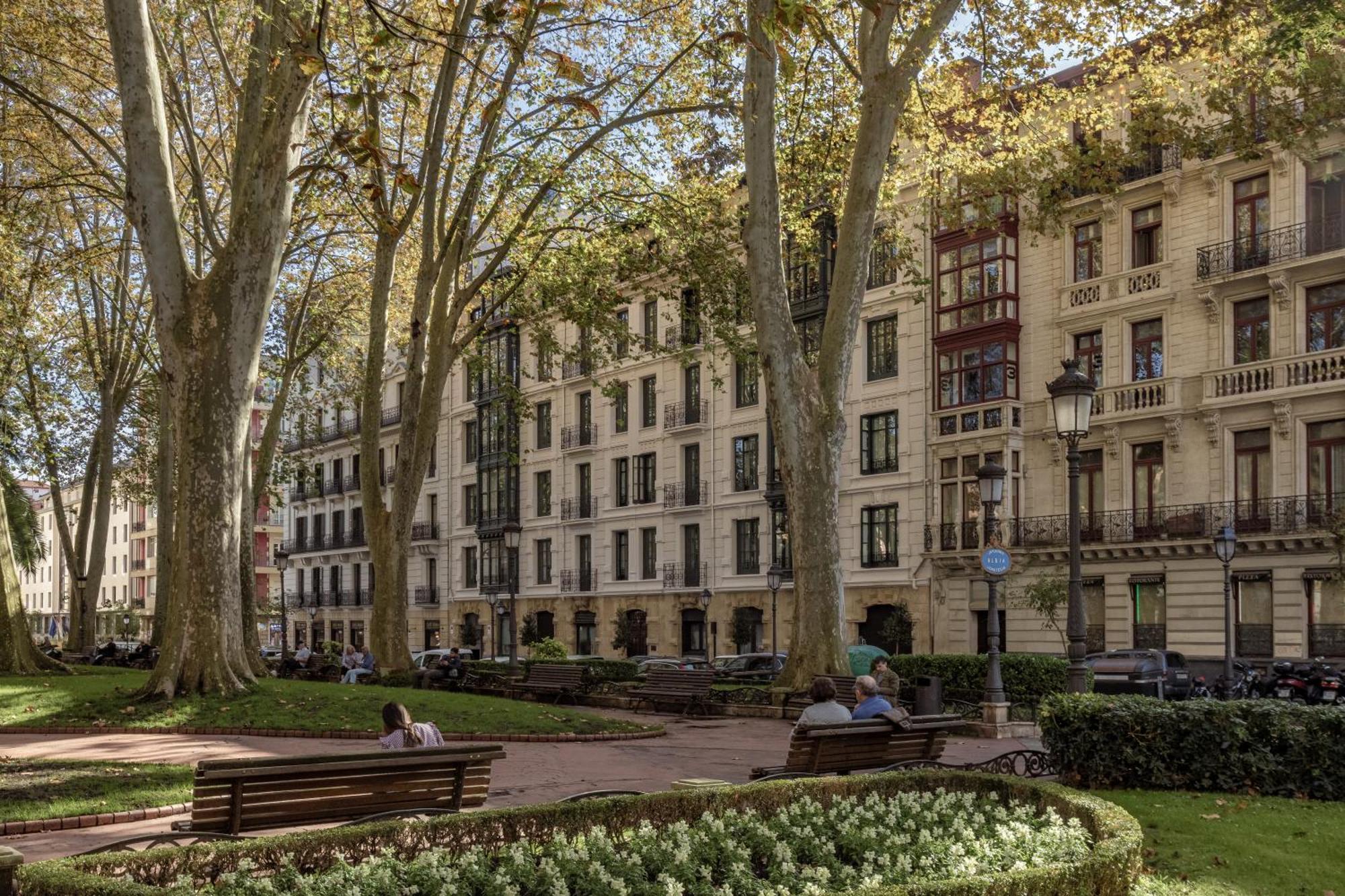 Batimont Suites & Apartments Bilbao Eksteriør billede