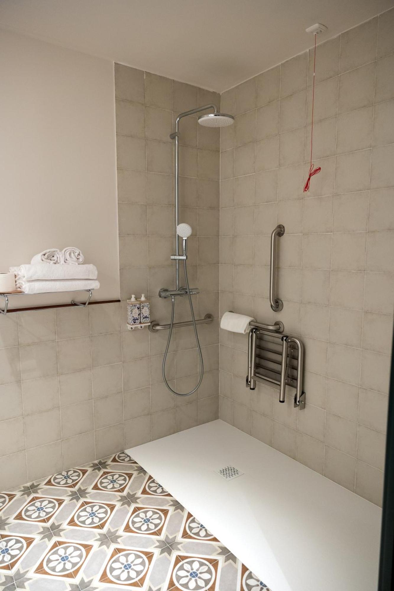 Batimont Suites & Apartments Bilbao Eksteriør billede
